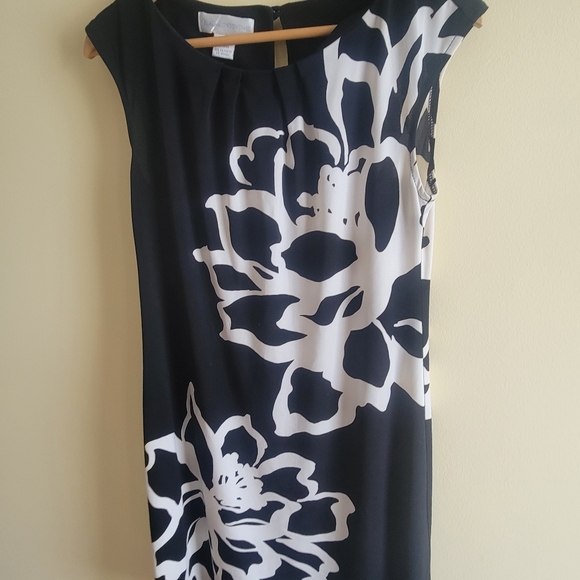 Studio One New York Black White Floral Shift Dress Sleeveless Size 4 - Picture 4 of 6